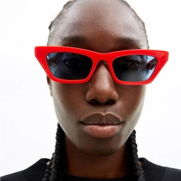 Bimba y Lola Red Cat Eye Glasses - Picture 6 of 6
